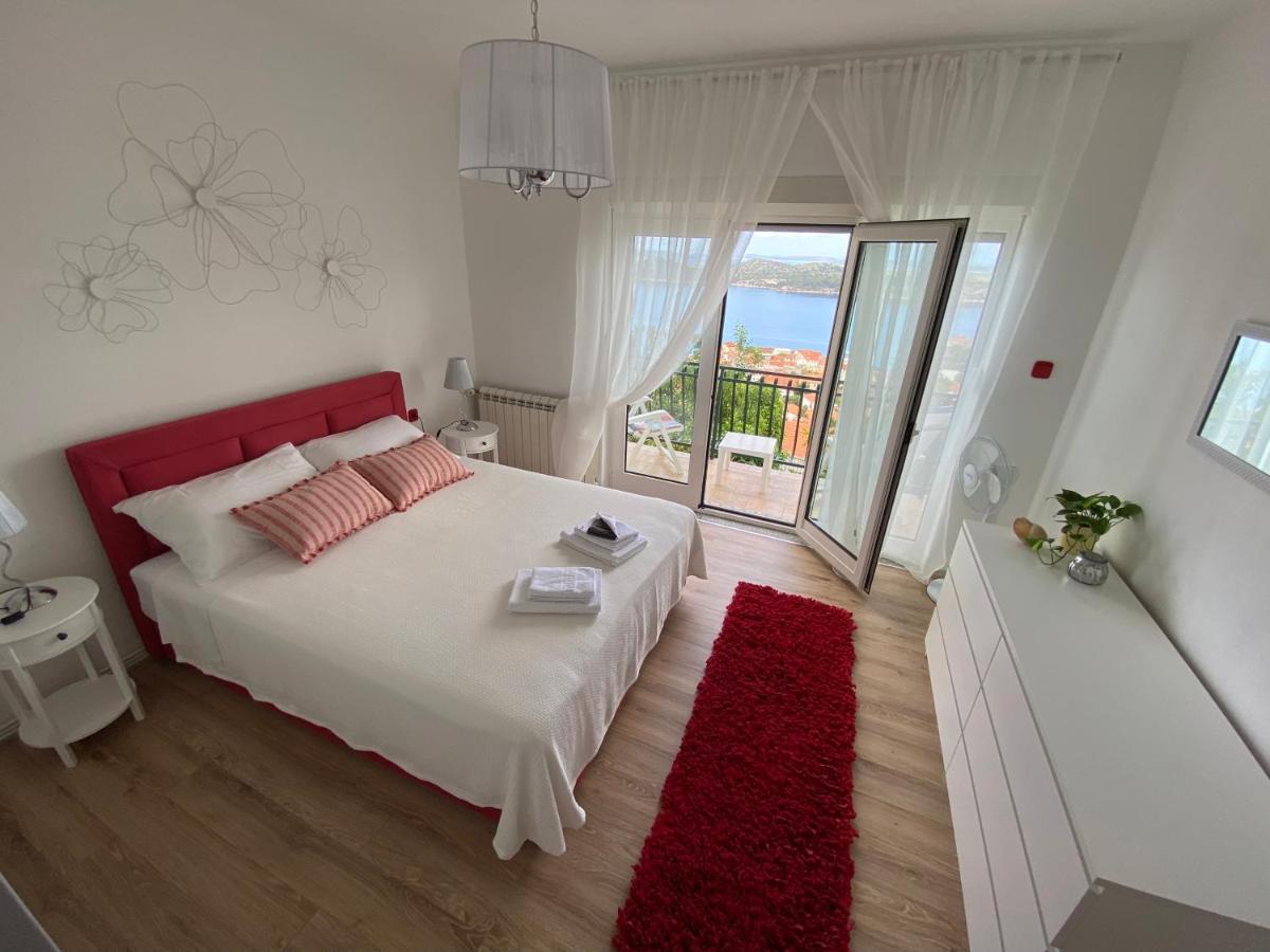 שיבניק Apartman Betty מראה חיצוני תמונה