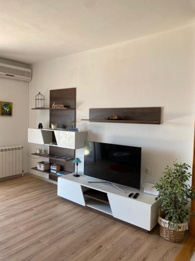 שיבניק Apartman Betty מראה חיצוני תמונה