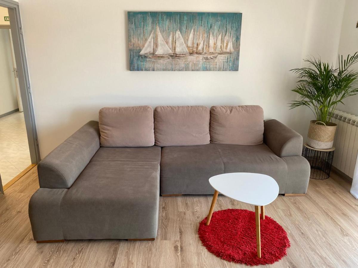 שיבניק Apartman Betty מראה חיצוני תמונה